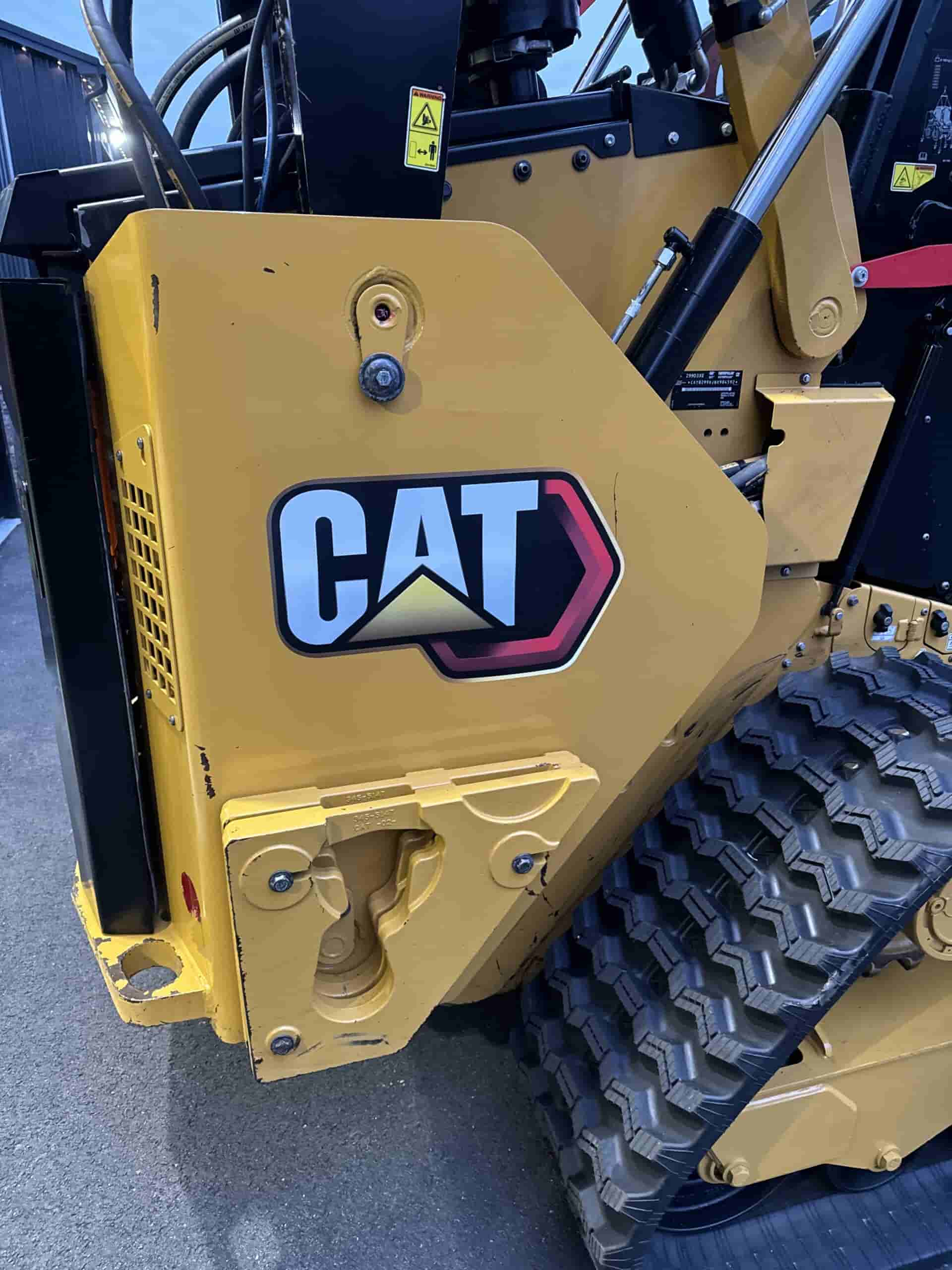 2022 CAT 299D3 XE HIGH FLOW
